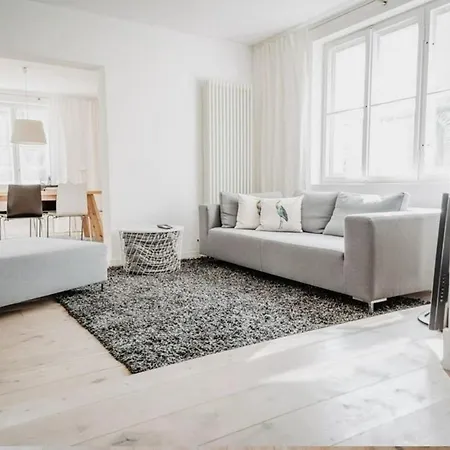 بيت للعطل Haus Mit Wasserblick Altenpleen